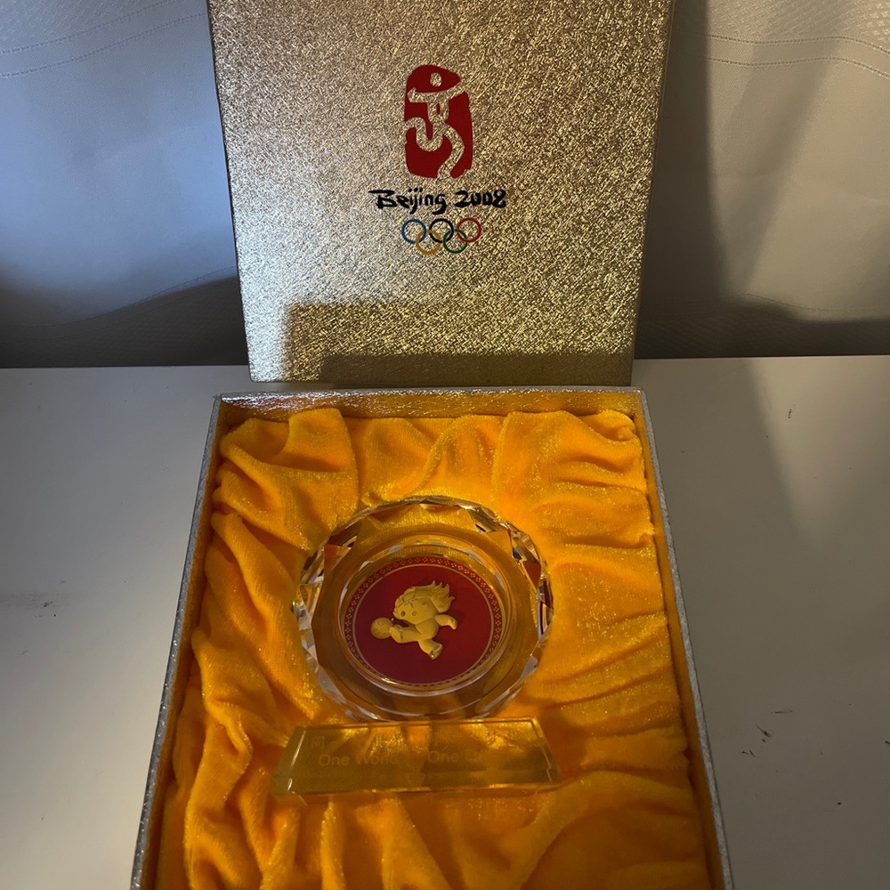 2008 Beijing Olympics Ornament - 999 Fine Gold - COA Num 02083